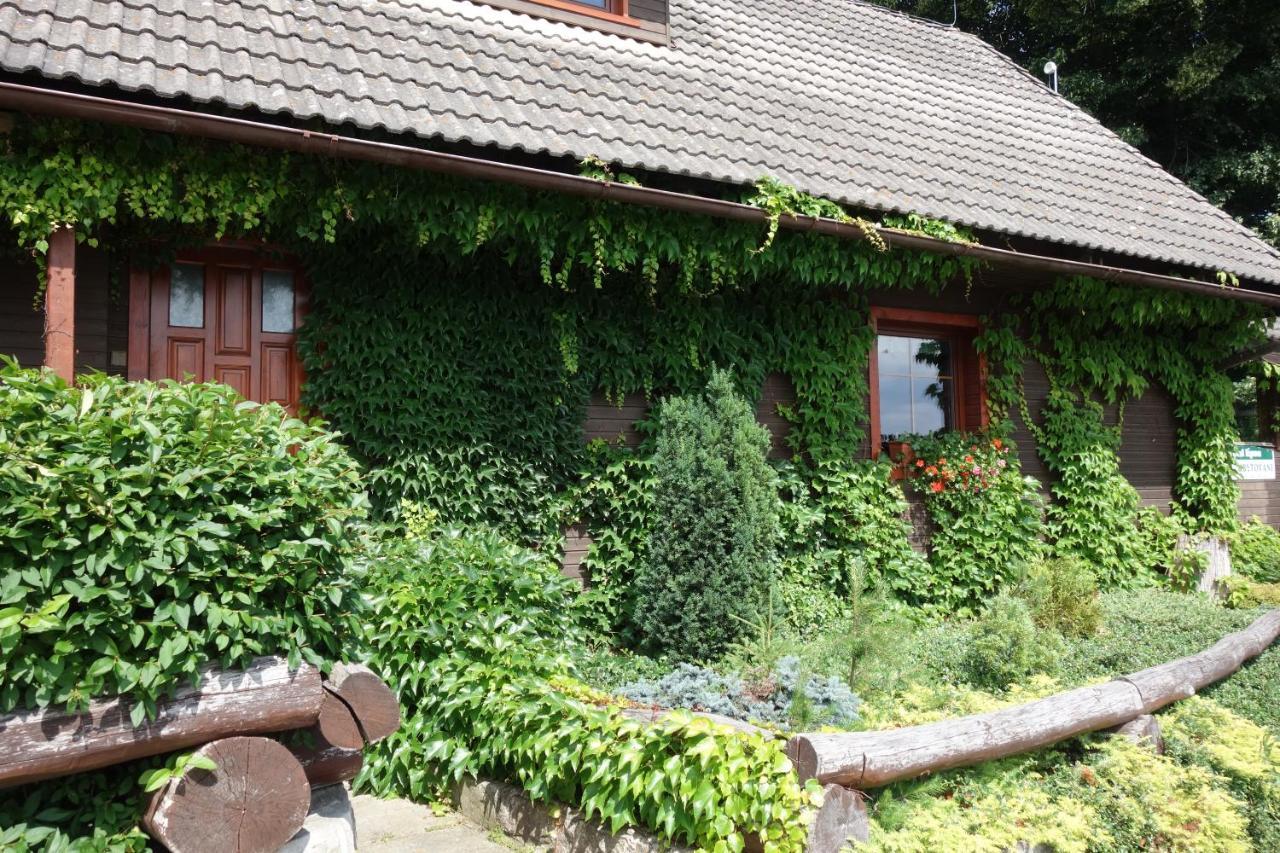 Pod Lípou Dolní Brusnice Exterior foto